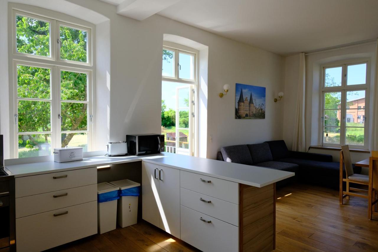 Gutshaus Fewo Luebeck Dassow Экстерьер фото